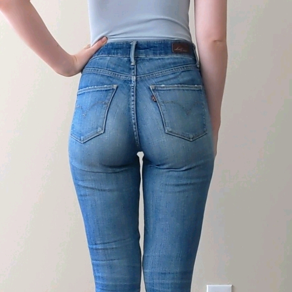 Levi's Skinny Jeans - Picture 1 of 3